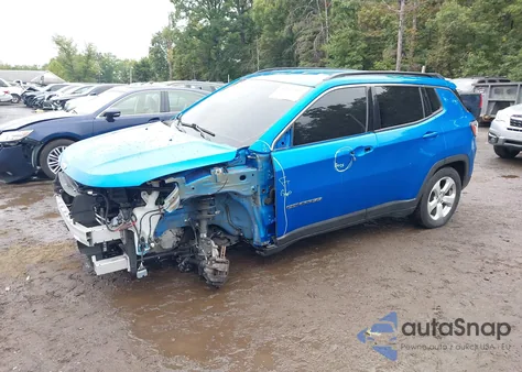 2018 Jeep Compass Latitude 4X4 z USA, uszkodzony, nr VIN 3C4NJDBB1JT470471